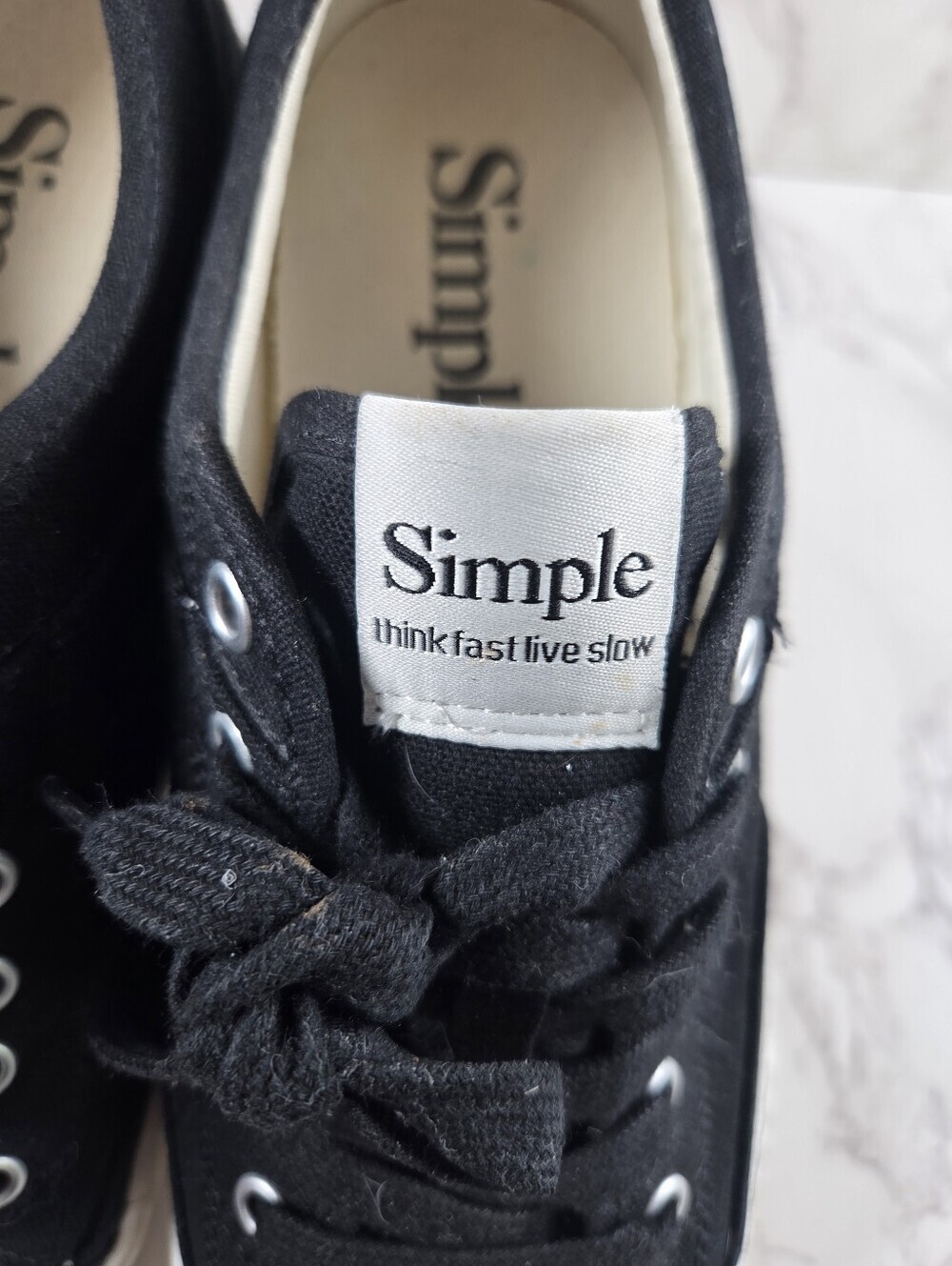 Men  Simple - Picture 3 of 10
